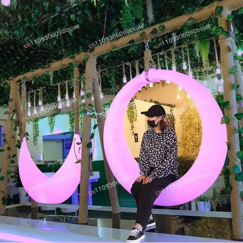屋外発光スイング　インターネットで話題のハンギングチェア　屋 - Garden Swing Chair のレビューと価格