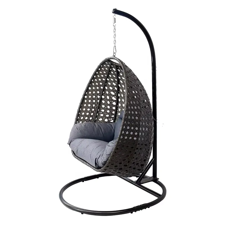 卵型の黒いパティオポーチ用籐製家具、屋外ガーデン用ラタンハン - Garden Swing Chair のレビューと価格