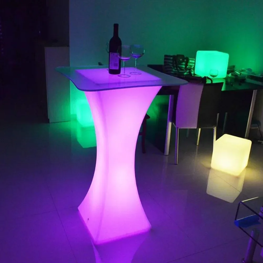 モダンな照明が、ドバイの屋外にプラスチック製のLED照明付き - Outdoor Furniture Dubai のレビューと価格