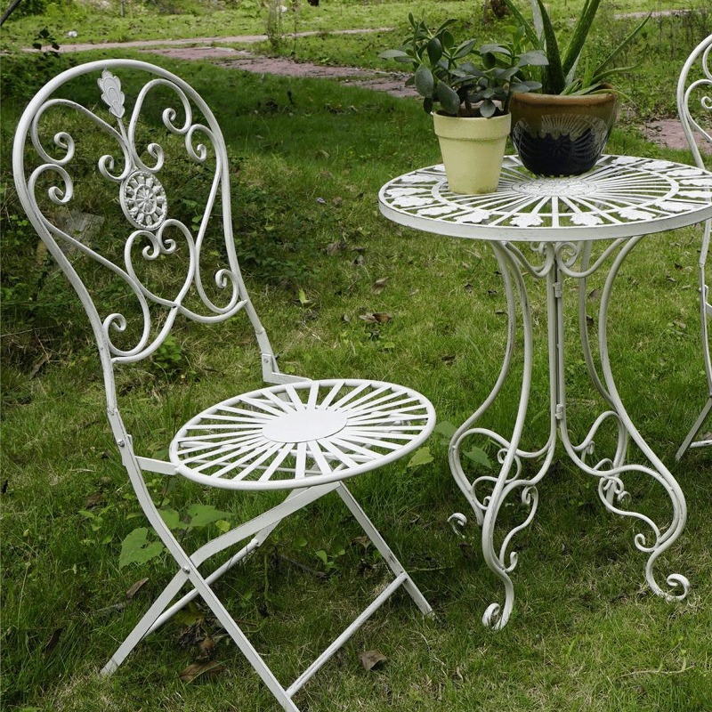 フランスのヴィンテージ鉄製テーブルと椅子、中空デザインのカフ - Outdoor Furniture Vintage のレビューと価格
