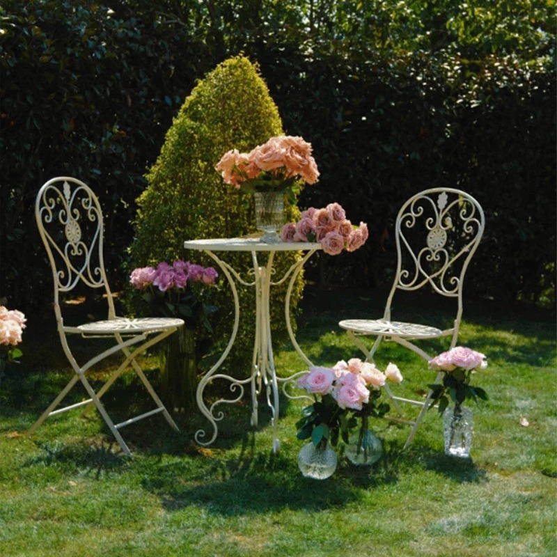 フランスのヴィンテージ鉄製テーブルと椅子、中空デザインのカフ - Outdoor Furniture Vintage のレビューと価格